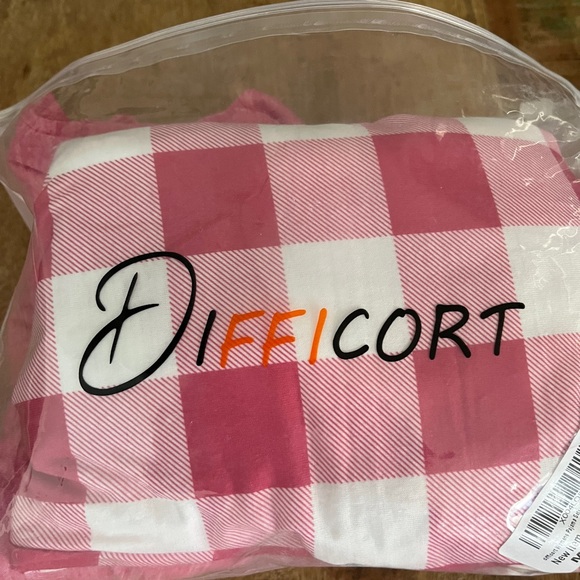 Sweet Dreams Pink Pajama Pant Set. NWT. - Picture 4 of 4